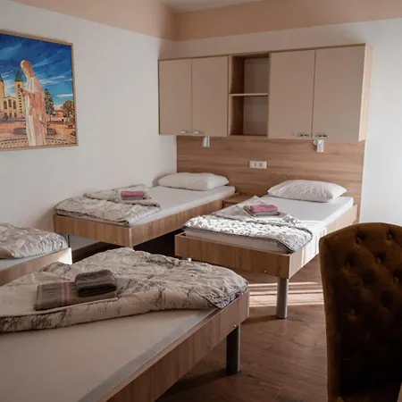 Barbaric Hotel 3*